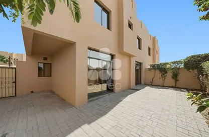 فيلا - 4 غرف نوم - 4 حمامات للايجار في فلل عين خالد - عين خالد - الدوحة
