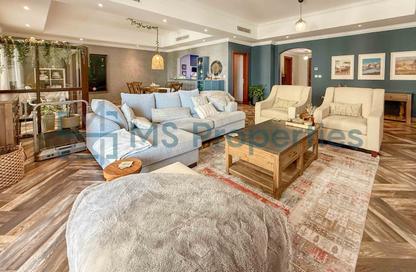 Apartment - 2 Bedrooms - 3 Bathrooms for sale in East Porto Drive - Porto Arabia - The Pearl Island - Doha