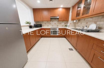 Apartment - 1 Bedroom - 2 Bathrooms for rent in Tower 31 - Porto Arabia - The Pearl Island - Doha