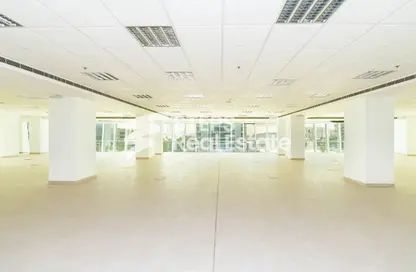 Office Space - Studio - 1 Bathroom for rent in Marina Tower 12 - Marina District - Lusail
