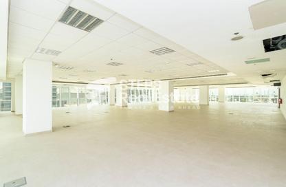 Office Space - Studio - 1 Bathroom for rent in Marina Tower 12 - Marina District - Lusail