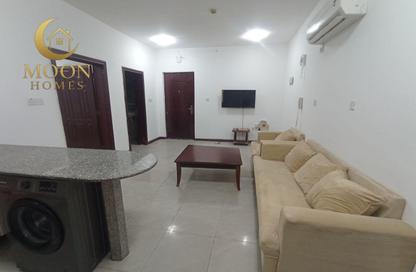 Apartment - 1 Bedroom - 1 Bathroom for rent in Umm Ghwailina Comm - Umm Ghuwalina - Umm Ghuwailina - Doha Apartment - 1 Bedroom - 1 Bathroom for rent in Umm Ghwailina Comm - Umm Ghuwalina - Umm Ghuwailina - Doha