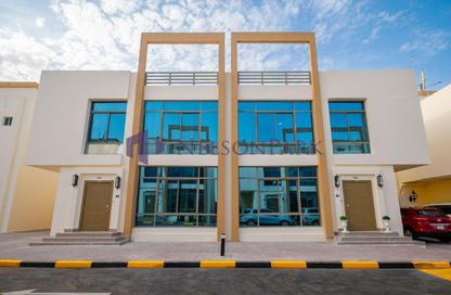Villa - 6 Bedrooms - 7 Bathrooms for sale in Al Wakra - Al Wakra - Al Wakrah - Al Wakra