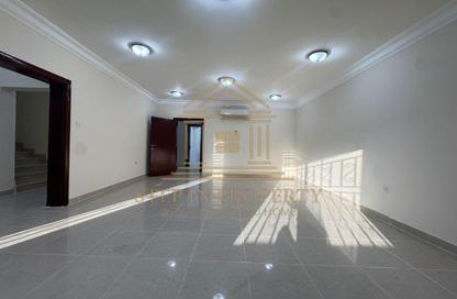 Villa - 4 Bedrooms - 5 Bathrooms for rent in Old Airport Residential Apartments - Old Airport Road - Doha