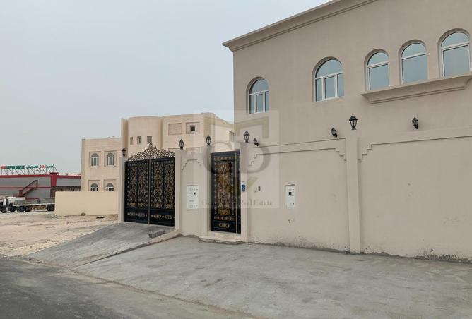 54149873 - صورة العقار 2