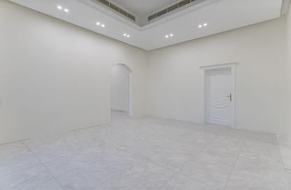 Villa - 7+ - 7+ for sale in Waterfront West Villas - Waterfront Residential - The Waterfront - Lusail