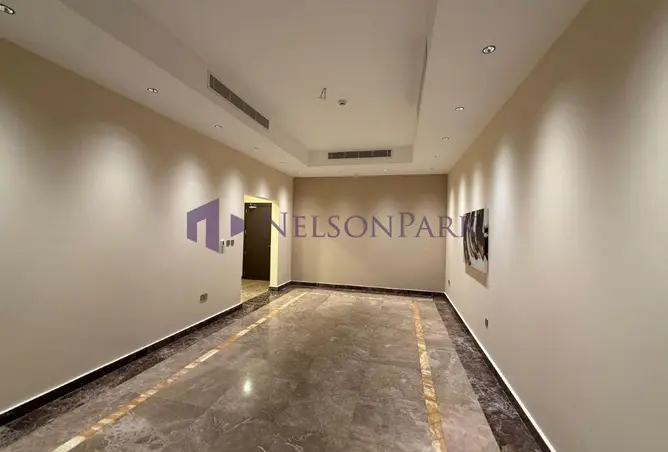 63977253 - Property Image 2