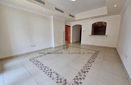 Apartment - 1 Bedroom - 2 Bathrooms for rent in West Porto Drive - Porto Arabia - The Pearl Island - Doha