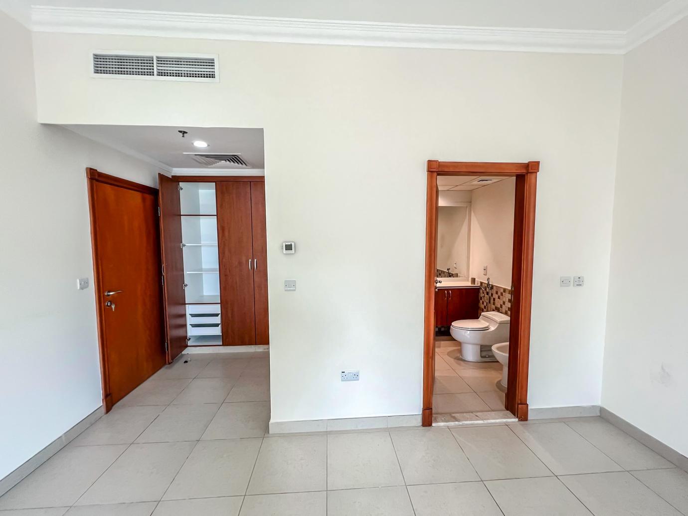 1 BR Apartment in Porto Arabia with 1 Month Free - Image 3