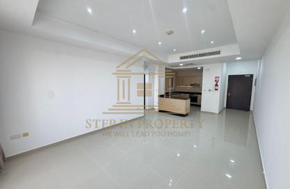 Apartment - 2 Bedrooms - 2 Bathrooms for rent in Al Nasr Street - Al Nasr - Doha