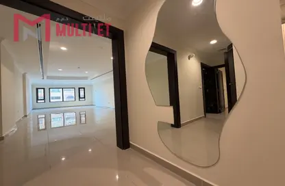 شقة - غرفة نوم - 2 حمامات للايجار في طريق بورتو الشرقي - بورتو أرابيا - جزيرة اللؤلؤة - الدوحة