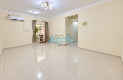 Apartment - 3 - 3 for rent in Bin Omran 35 - Fereej Bin Omran - Doha