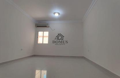 Apartment - 2 Bedrooms - 2 Bathrooms for rent in Tadmur Street - Old Airport Road - Doha