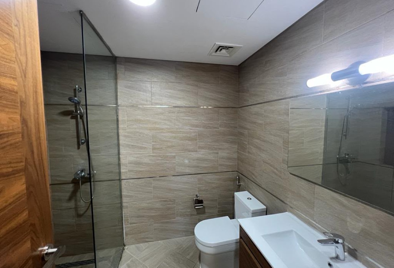 LAVISH FF 1 BEDROOM ERKYAH CITY LUSAIL @ 5500 ONLY thumbnail 12