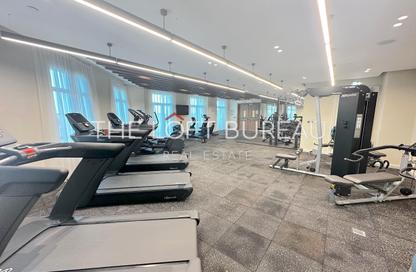 Apartment - 2 Bedrooms - 3 Bathrooms for sale in Floresta Gardens - Floresta Gardens - The Pearl Island - Doha