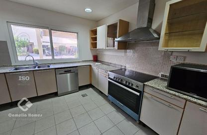 Compound - 3 - 3 for rent in Souk Al gharaffa - Al Gharrafa - Doha