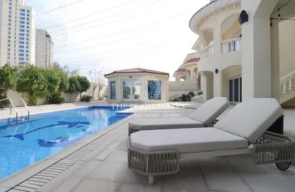 Villa - 5 Bedrooms - 7 Bathrooms for sale in Huzoom Villas - Lusail City - Lusail
