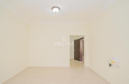Villa - 4 Bedrooms - 4 Bathrooms for rent in Ain Khaled - Doha
