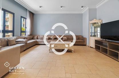 Townhouse - 4 - 4 for sale in Venezia - Qanat Quartier - The Pearl Island - Doha