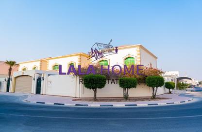 Villa - 5 Bedrooms - 6 Bathrooms for rent in Duhail Villas - Al Duhail - Doha