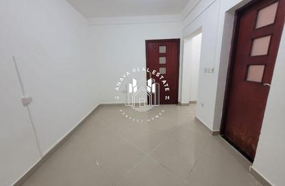 Villa - Studio - 1 Bathroom for rent in Bu Hamour Street - Abu Hamour - Doha