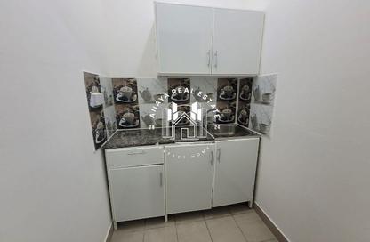 Villa - Studio - 1 Bathroom for rent in Bu Hamour Street - Abu Hamour - Doha