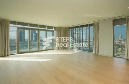 Apartment - 2 Bedrooms - 4 Bathrooms for sale in Seef Lusail Tower 1 - Seef Lusail - Lusail City - Lusail