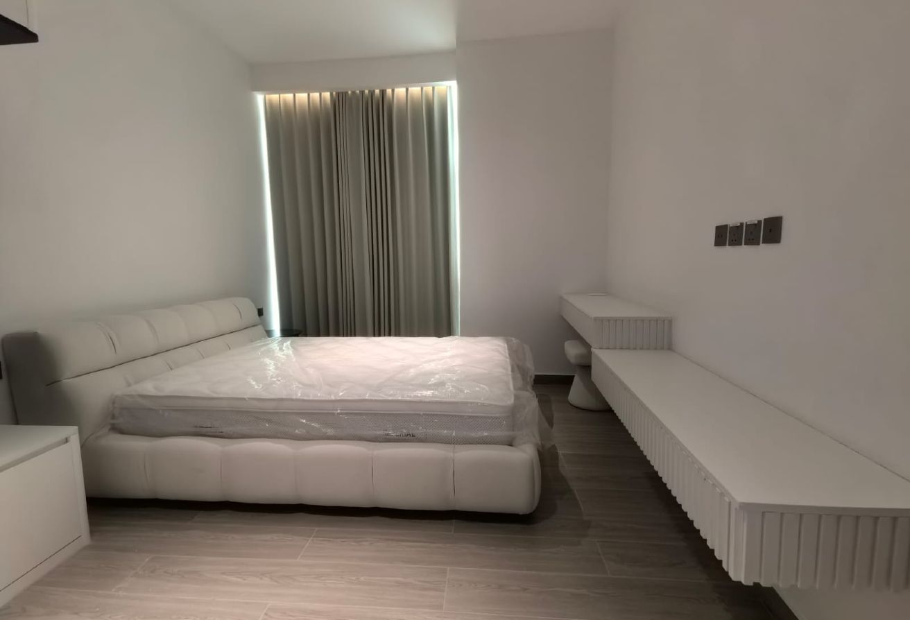 duplex premium apartment 2 bedroom thumbnail 19