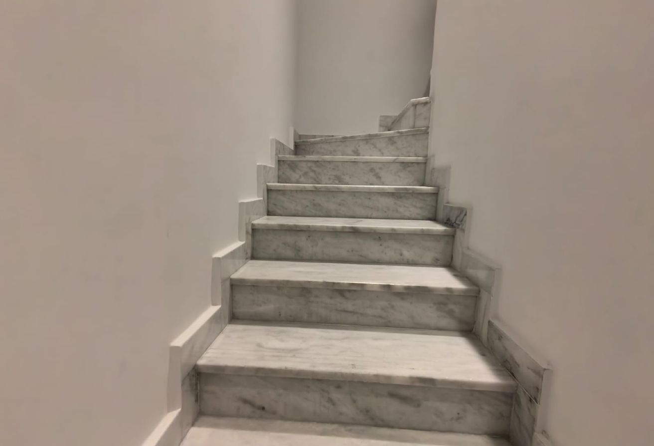 duplex premium apartment 2 bedroom thumbnail 8