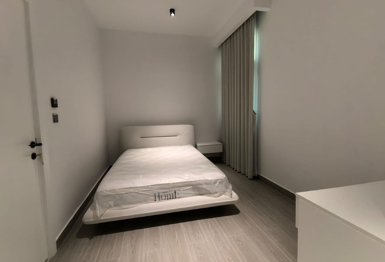 duplex premium apartment 2 bedroom thumbnail 2