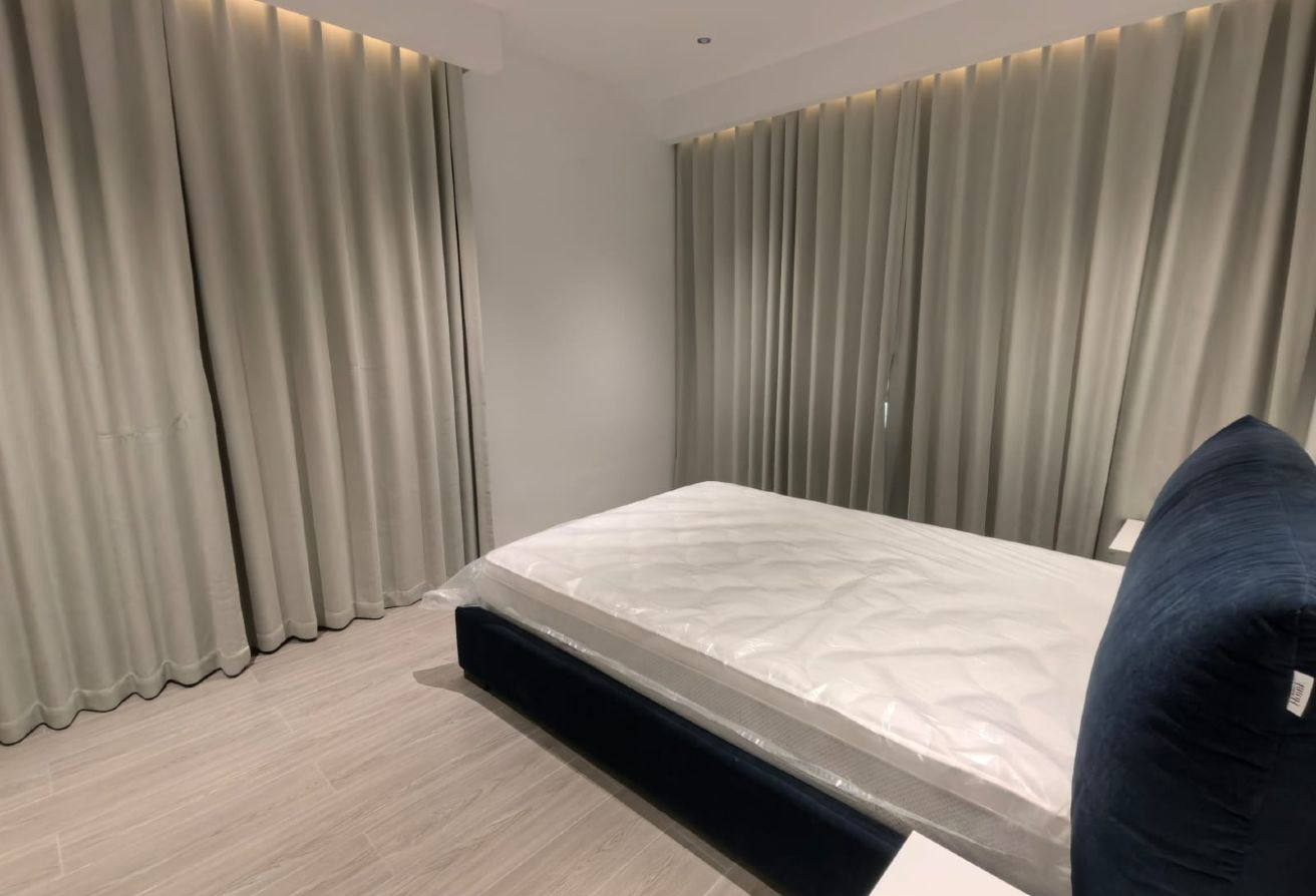 duplex premium apartment 2 bedroom thumbnail 6