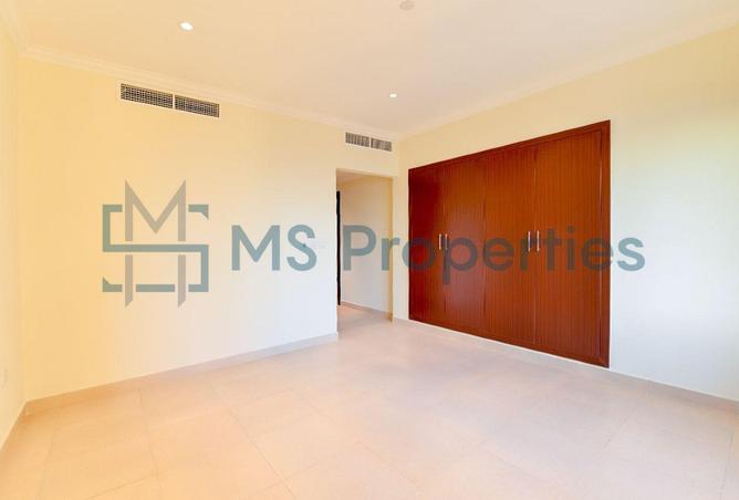 1008747 - Property Image 3