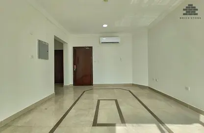Apartment - 2 Bedrooms - 2 Bathrooms for rent in Al Mansoura - Al Mansoura - Doha