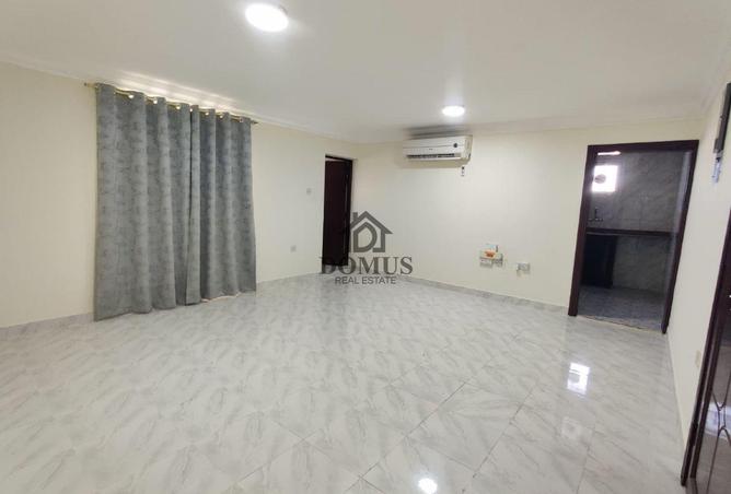 56619300 - Property Main Image