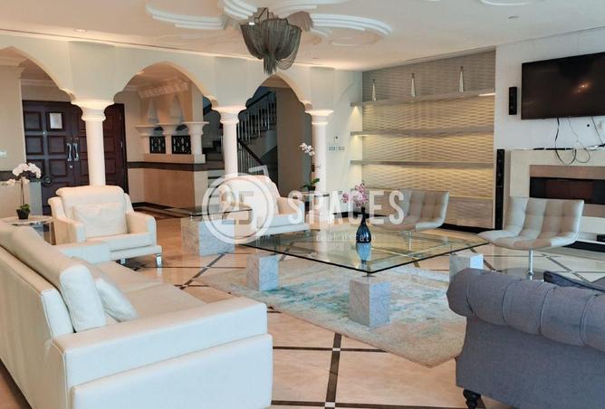 975878 - Property Image 2