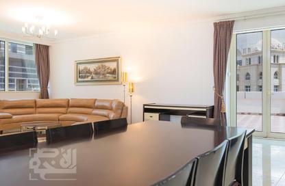 Apartment - 3 Bedrooms - 3 Bathrooms for rent in Beverly Hills Tower - West Bay - West Bay - Doha