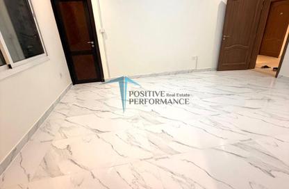 Apartment - Studio - 1 for rent in Al Dafna - Al Dafna - Doha