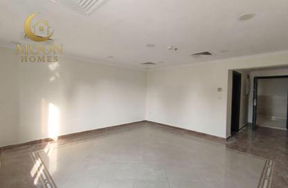 Apartment - 1 Bedroom - 1 Bathroom for rent in Musheireb - Musheireb - Doha