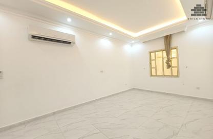 Apartment - 3 Bedrooms - 3 Bathrooms for rent in Muntazah 7 - Al Muntazah - Doha