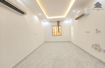 Apartment - 3 Bedrooms - 3 Bathrooms for rent in Muntazah 7 - Al Muntazah - Doha