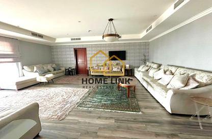 Apartment - 2 Bedrooms - 3 Bathrooms for rent in East Porto Drive - Porto Arabia - The Pearl Island - Doha