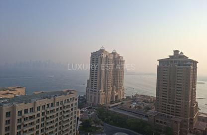 Apartment - 1 Bedroom - 2 Bathrooms for rent in One Porto Arabia - Porto Arabia - The Pearl Island - Doha