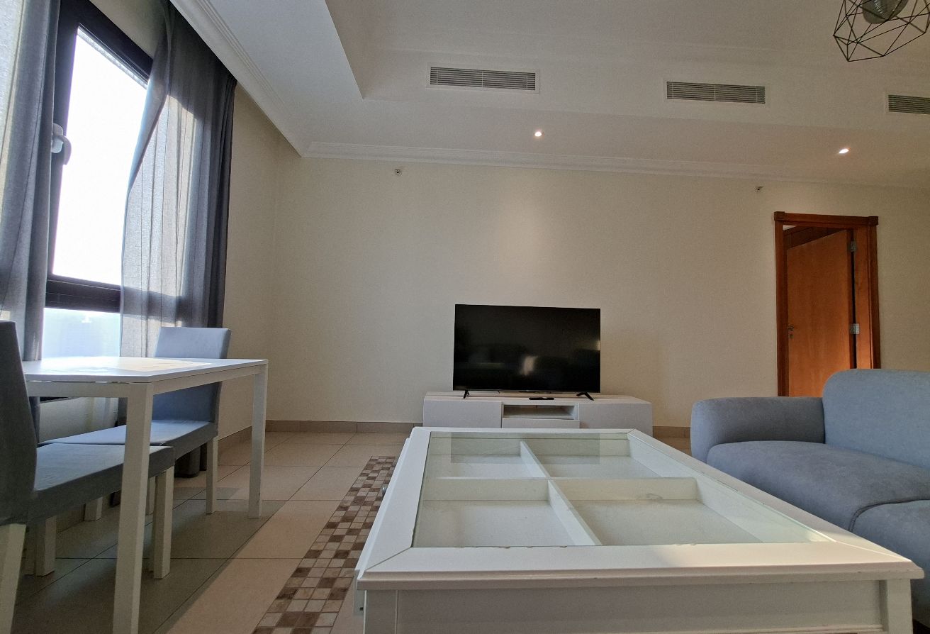 furnished 1bhk apartment in Porto Arabia Full Sea thumbnail 6