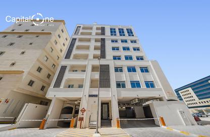 Apartment - 2 Bedrooms - 2 Bathrooms for rent in Abu Jabair Street - Al Muntazah - Doha