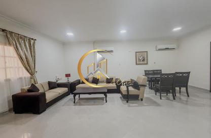 Apartment - 1 Bedroom - 2 Bathrooms for rent in Anas Street - Fereej Bin Mahmoud North - Fereej Bin Mahmoud - Doha