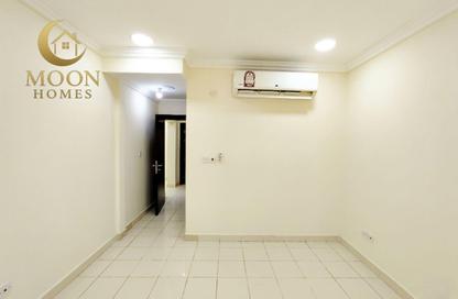 Apartment - 1 Bedroom - 1 Bathroom for rent in Umm Ghuwailina 4 - Umm Ghuwailina - Doha Apartment - 1 Bedroom - 1 Bathroom for rent in Umm Ghuwailina 4 - Umm Ghuwailina - Doha