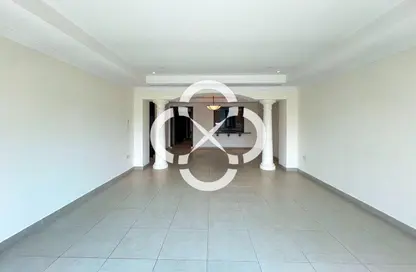 Townhouse - 2 Bedrooms - 3 Bathrooms for rent in West Porto Drive - Porto Arabia - The Pearl Island - Doha