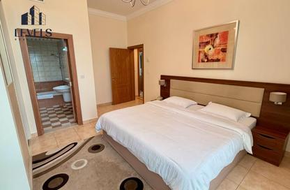 Apartment - 2 Bedrooms - 3 Bathrooms for rent in West Bay Tower - West Bay - West Bay - Doha Apartment - 2 Bedrooms - 3 Bathrooms for rent in West Bay Tower - West Bay - West Bay - Doha
