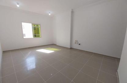 Apartment - 2 Bedrooms - 2 Bathrooms for rent in Anas Street - Fereej Bin Mahmoud North - Fereej Bin Mahmoud - Doha