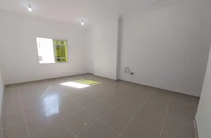 Apartment - 2 Bedrooms - 2 Bathrooms for rent in Anas Street - Fereej Bin Mahmoud North - Fereej Bin Mahmoud - Doha